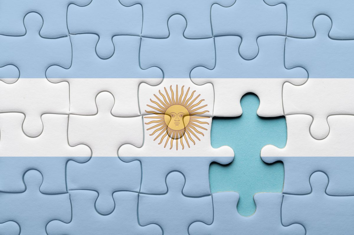 ¿En qué aspectos se asemeja la economía argentina a un rompecabezas?