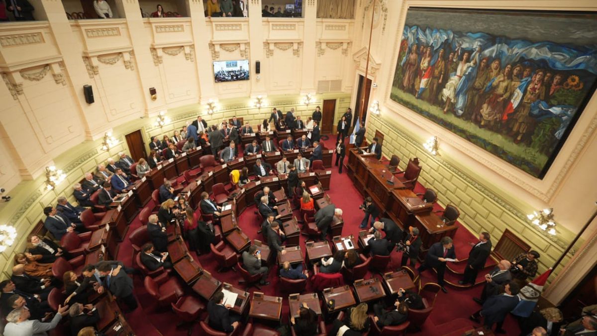 Santa Fe inicia la Reforma del 25 y reabre su Constitución: toda la información, minuto a minuto