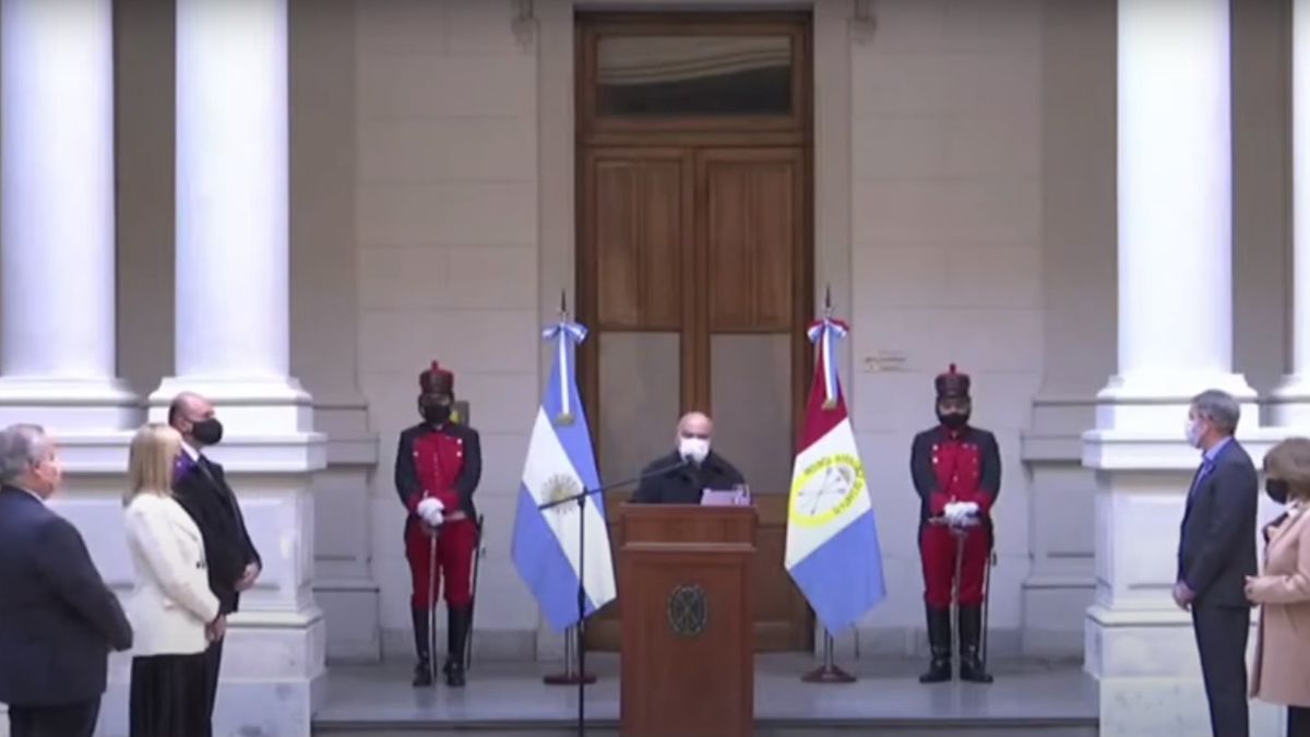 En el marco de los actos oficiales por el 25 de Mayo