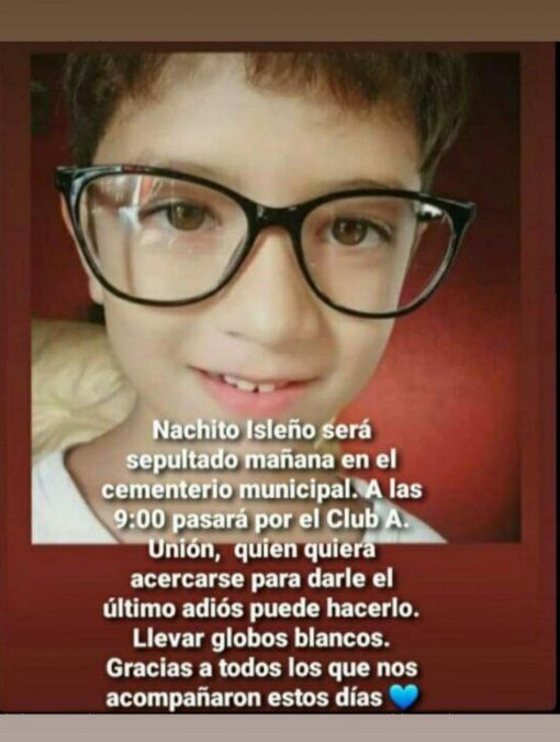 Convocatoria. Los vecinos organizaron la caravana para apoyar a la familia en este difícil momento.