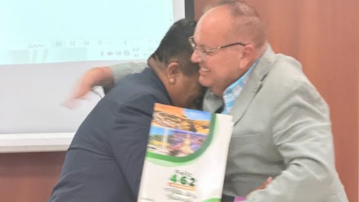 La conferencia magistral brindada por Juan Carlos Roman&iacute; Chac&oacute;n se destac&oacute; por su brillante exposici&oacute;n.