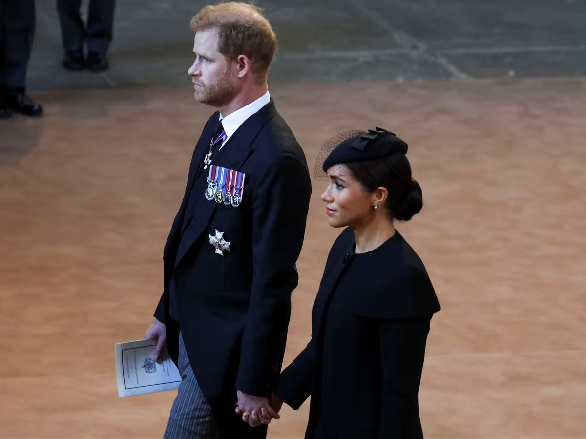Harry y Meghan desesperados por editar su programa de Netflix luego de la muerte de la Reina