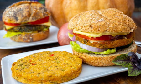 Hamburguesas de calabaza y garbanzo: la receta sencilla, económica y nutritiva para hacer en casa Hamburguesas de calabaza y garbanzo: la receta sencilla, económica y nutritiva para hacer en casa