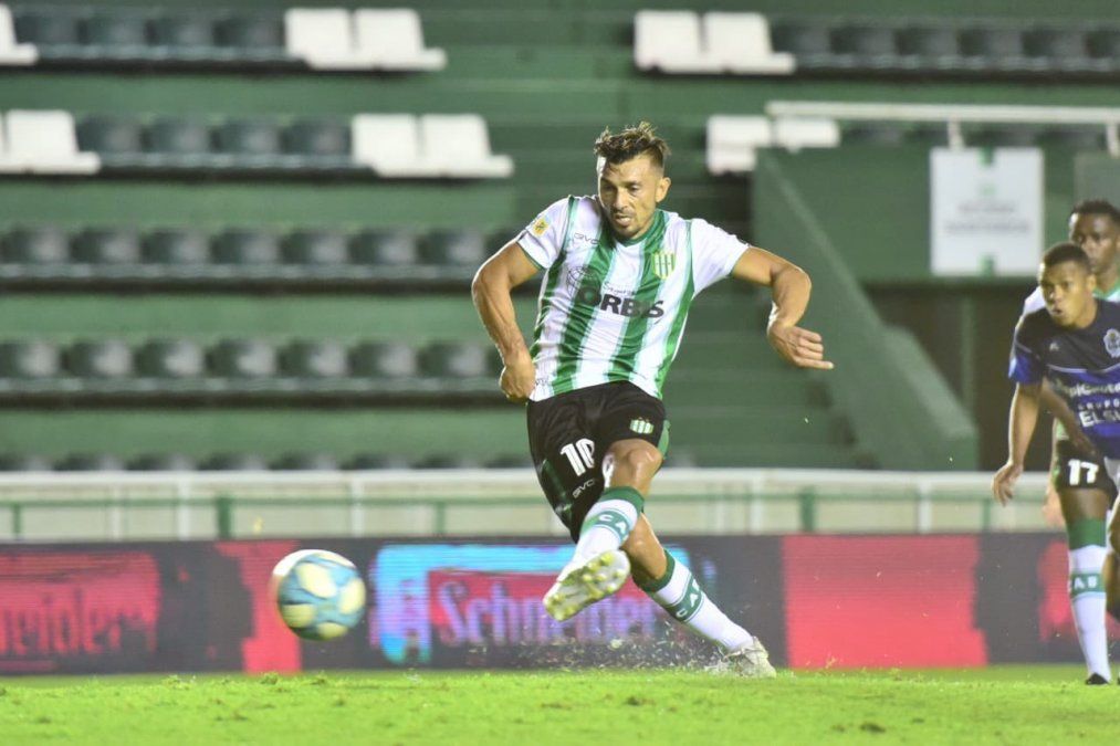 Jesús Dátolo le dio la victoria a Banfield sobre Gimnasia y Esgrima de La Plata por la Zona Campeonato de la Copa Diego Maradona.