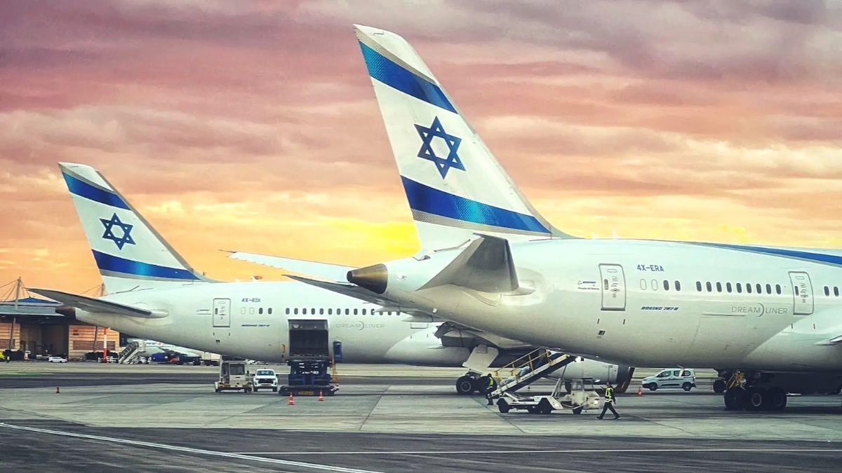 El Boeing 787-9 Dreamliner de El Al permite unir Buenos Aires con Tel Aviv en tan solo 16 horas, evitando las tradicionales paradas en Europa. El Boeing 787-9 Dreamliner de El Al permite unir Buenos Aires con Tel Aviv en tan solo 16 horas, evitando las tradicionales paradas en Europa.