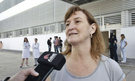 Todas las vacunas tienen un esquema de dos dosis y acá nadie está planteando no garantizar la segunda, remarcó Uboldi. Todas las vacunas tienen un esquema de dos dosis y acá nadie está planteando no garantizar la segunda, remarcó Uboldi.
