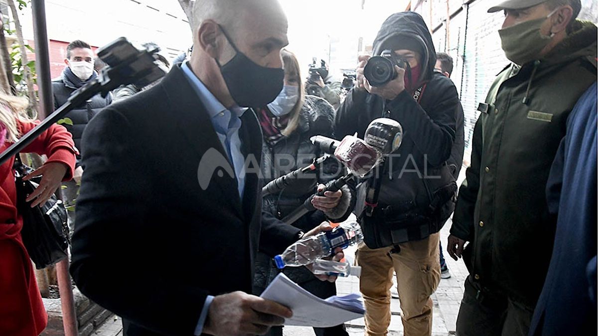 Además, pidieron que se cite a indagatoria a otras 23 personas, entre ellas algunos exespías que ya fueron indagados, pero también a exfuncionarios del Servicio Penitenciario Federal (SPF), como su exdirector Emiliano Blanco, y a otros exagentes del área de jurídicos de la AFI, como Juan Sebastián Distéfano.