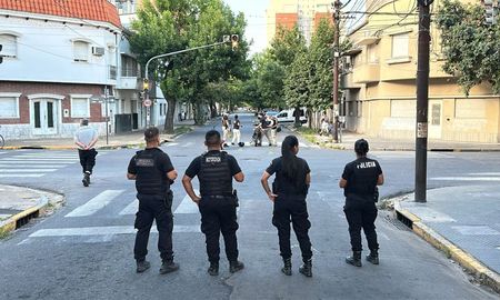 Un fuerte accidente de tránsito en la ciudad de Santa Fe ocurrió este martes por la tarde. Un fuerte accidente de tránsito en la ciudad de Santa Fe ocurrió este martes por la tarde.