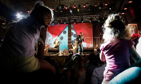 Este año el Festival se grabó y será televisado los días 14, 15 y 16 de mayo desde las 22 por el canal de la provincia, Canal Santa Fe. Este año el Festival se grabó y será televisado los días 14, 15 y 16 de mayo desde las 22 por el canal de la provincia, Canal Santa Fe.