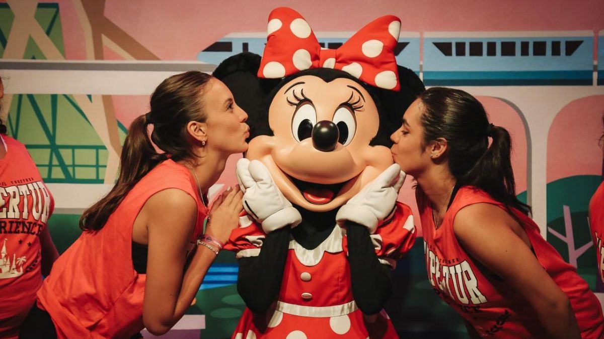 Representantes de Expertur adelantaron en AIRE una batería de propuestas para quinceañeras y la familia que combinan diversión