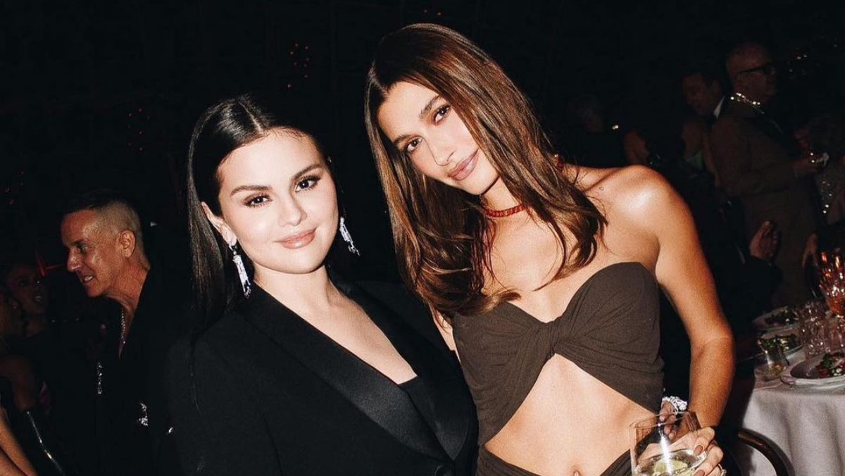 Selena Gomez y Hailey Bieber se encontraron en la Gala del Museo de la Academia y desmintieron los dichos por los fans
