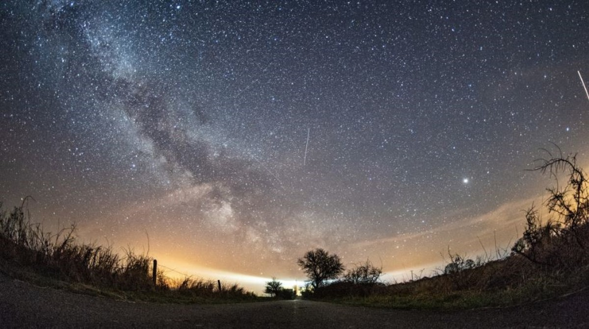 Las lluvias de estrellas Líridas, un evento impresionante que no te podés perder. Las lluvias de estrellas Líridas, un evento impresionante que no te podés perder.