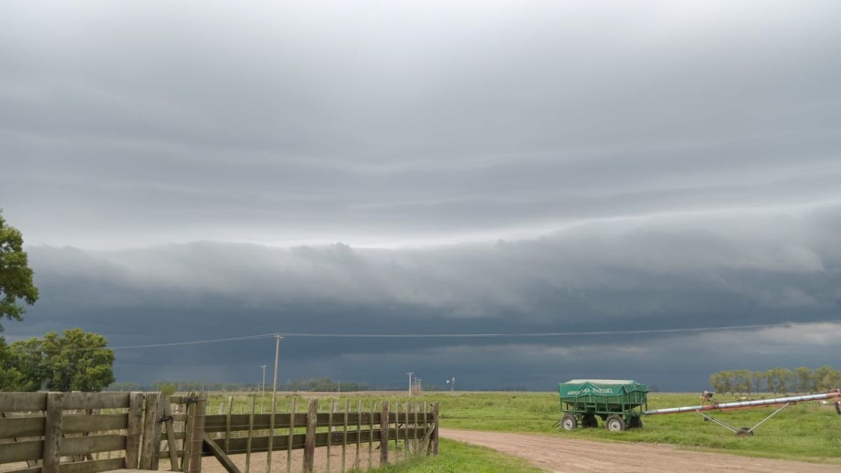 Así avanza la tormenta de Santa Rosa en Santa Fe.