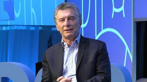 Macri, ante los empresarios en el coloquio de IDEA