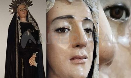 La imagen de la Virgen Dolorosa de Coronda llorando el viernes a la noche, luego de una misa de sanación. La imagen de la Virgen Dolorosa de Coronda llorando el viernes a la noche, luego de una misa de sanación.