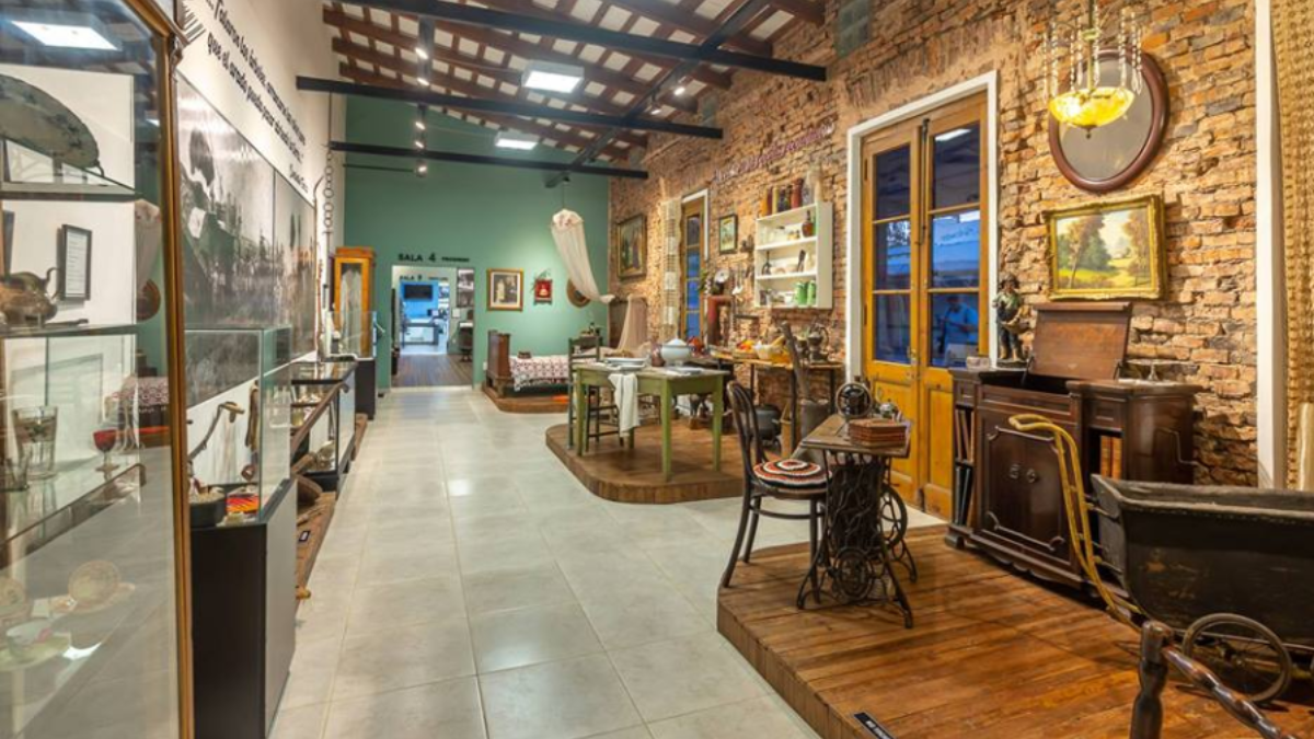 Escapada a un increíble destino con atractivos únicos y un increíble comedor. Escapada a un increíble destino con atractivos únicos y un increíble comedor.