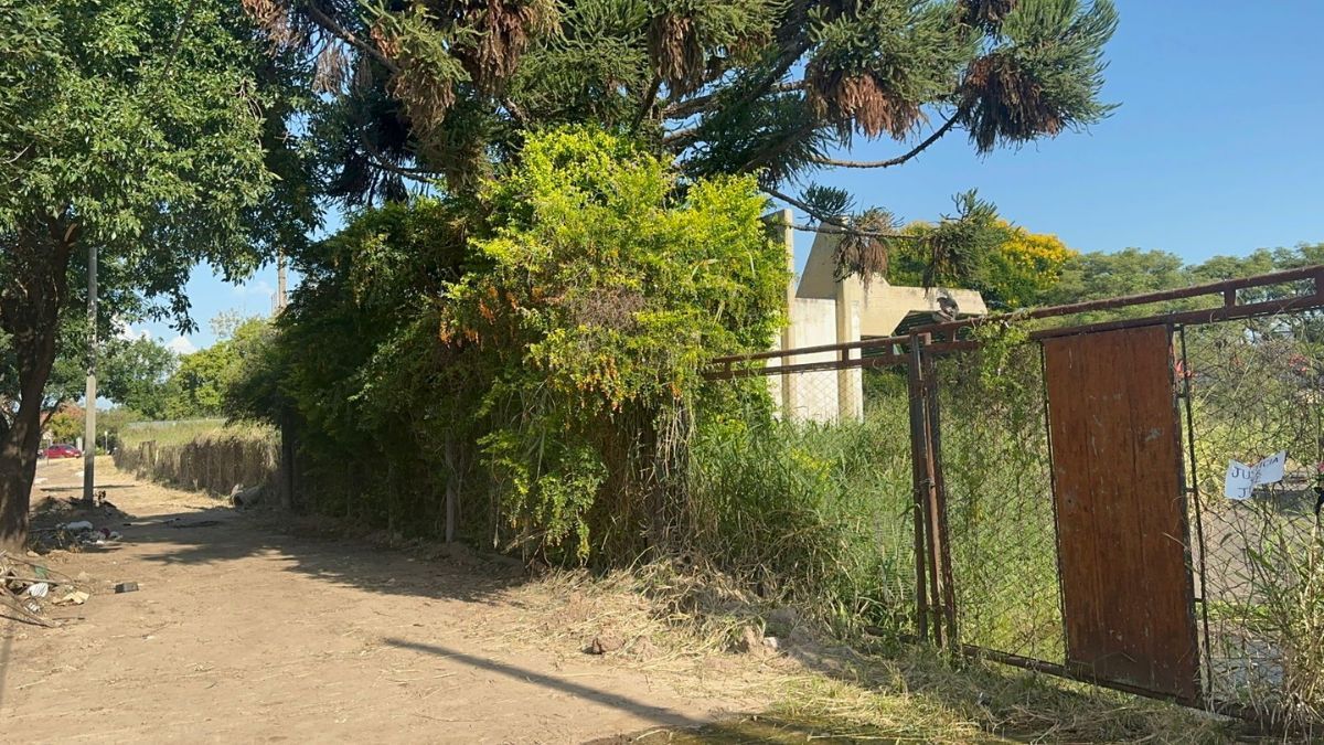 El predio donde fue asesinado Jerem&iacute;as Monz&oacute;n est&aacute; abandonado hace 22 a&ntilde;os.