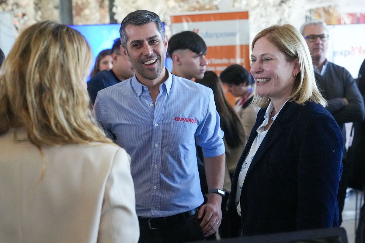 Se trata de una iniciativa que busca conectar talento con oportunidades laborales para los santafesinos durante la cual se presentan stands de más de 100 empresas con más de 1.000 búsquedas activas o a futuro. Se trata de una iniciativa que busca conectar talento con oportunidades laborales para los santafesinos durante la cual se presentan stands de más de 100 empresas con más de 1.000 búsquedas activas o a futuro.