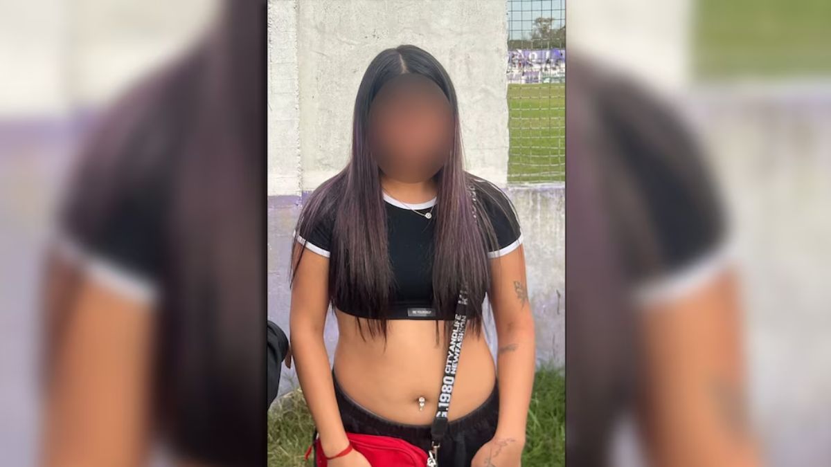 La viuda negra que seducía hombres y cayó detenida por ir a alentar a su equipo a la cancha ¡Insólito!. La viuda negra que seducía hombres y cayó detenida por ir a alentar a su equipo a la cancha ¡Insólito!.