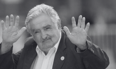 El expresidente uruguayo José Pepe Mujica murió este martes a los 89 años, según confirmó el mandatario Yamandú Orsi en su cuenta oficial de X. El expresidente uruguayo José Pepe Mujica murió este martes a los 89 años, según confirmó el mandatario Yamandú Orsi en su cuenta oficial de X.