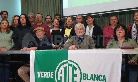ATE reclamó que el Gobierno adelante los tramos acordados en paritarias. ATE reclamó que el Gobierno adelante los tramos acordados en paritarias.