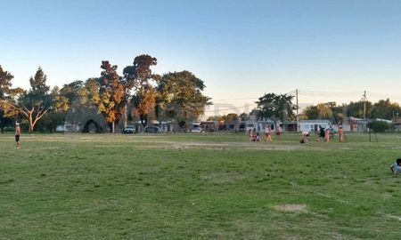 En total 150 personas concurren a diario al potrero para poder disfrutar de un momento de esparcimiento. En total 150 personas concurren a diario al potrero para poder disfrutar de un momento de esparcimiento.