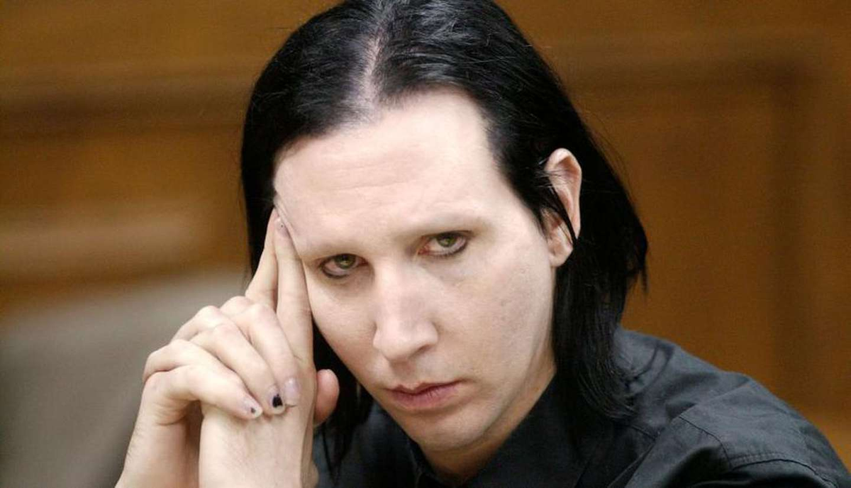 Allanaron la casa de Marilyn Manson.