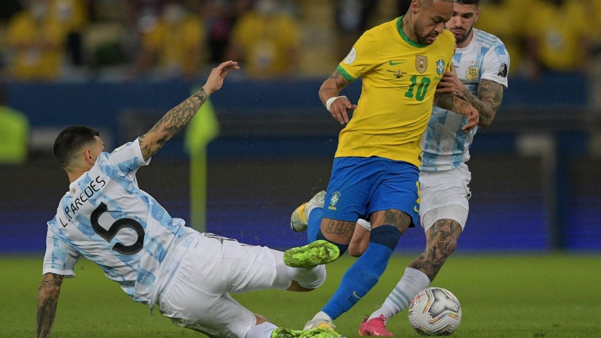 El mediocampo argentino hizo un gran desgaste tapando todos los espacios para impedir que Brasil ataque con facilidad.