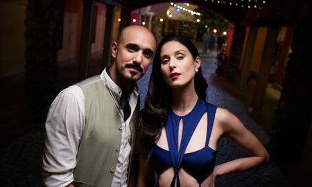 El músico presentó una nueva versión de la canción junto a la reconocida artista chilena Francisca Valenzuela. El músico presentó una nueva versión de la canción junto a la reconocida artista chilena Francisca Valenzuela.