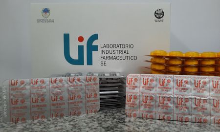 Los nuevos antibióticos se producirán en formas sólidas de comprimidos y suspensiones extemporáneas, incorporando el desarrollo de formulaciones con Ácido Clavulánico. Los nuevos antibióticos se producirán en formas sólidas de comprimidos y suspensiones extemporáneas, incorporando el desarrollo de formulaciones con Ácido Clavulánico.