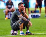 Ronald Koeman confía en contar con Lionel Messi en la próxima temporada con el Barcelona. Ronald Koeman confía en contar con Lionel Messi en la próxima temporada con el Barcelona.