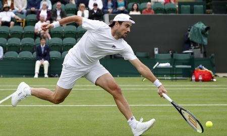 Guido Pella quedó eliminado en primera ronda de Wimbledon luego de caer ante el italiano Matteo Berrettini. Guido Pella quedó eliminado en primera ronda de Wimbledon luego de caer ante el italiano Matteo Berrettini.
