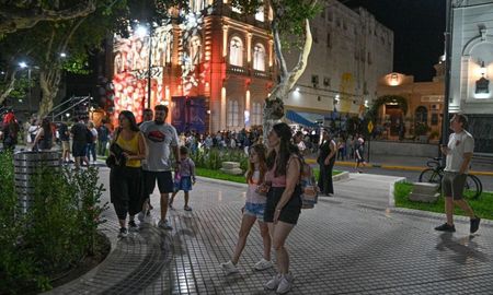 Los datos demuestran el trabajo conjunto entre el sector público y el sector privado para sostener y potenciar la actividad turística en la provincia de Santa Fe. Los datos demuestran el trabajo conjunto entre el sector público y el sector privado para sostener y potenciar la actividad turística en la provincia de Santa Fe.