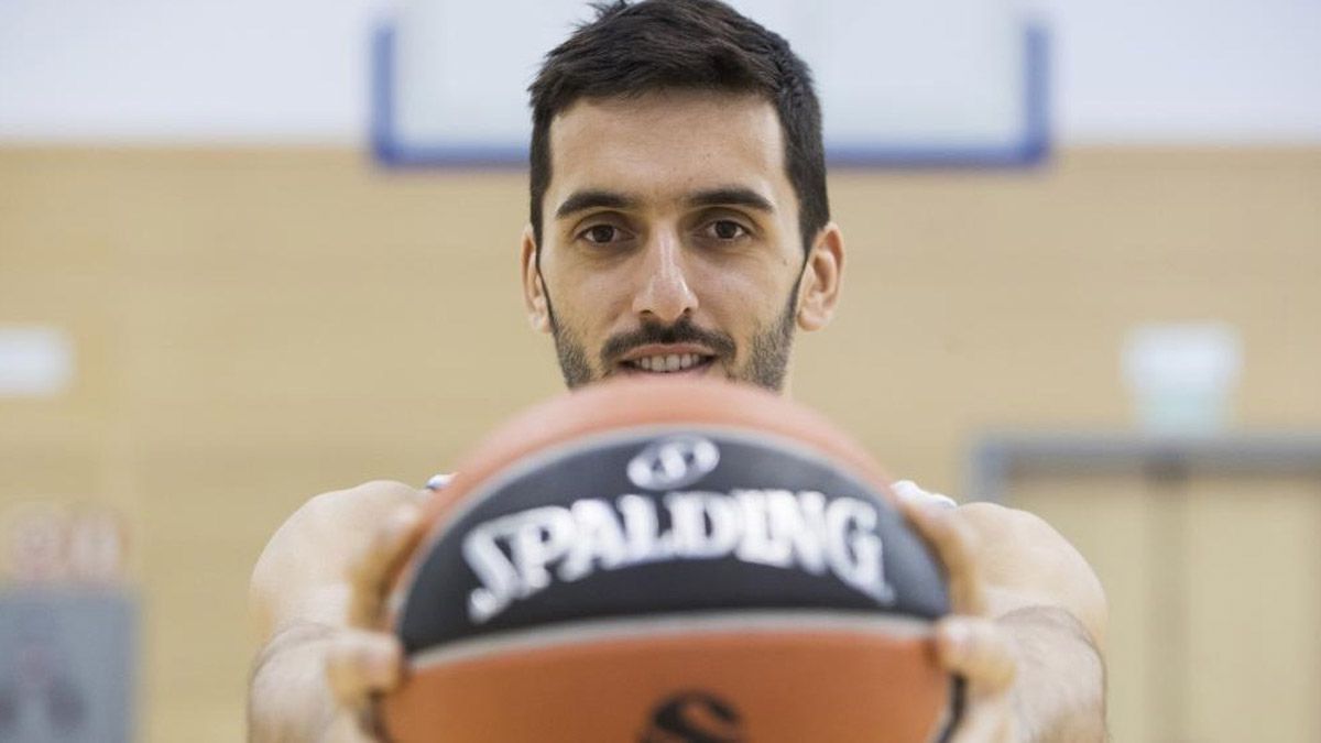 Facundo Campazzo juega este miércoles su primer partido en la NBA con Denver Nuggets.