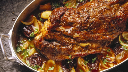 Ni ajo ni cebolla: el condimento clave para realzar el sabor de la carne al horno