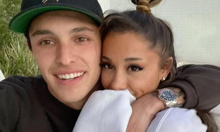 El casamiento de Ariana Grande y Dalton Gomez contó con la presencia de menos de 20 invitados, y se realizó en California. El casamiento de Ariana Grande y Dalton Gomez contó con la presencia de menos de 20 invitados, y se realizó en California.