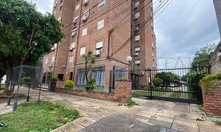 Tras el robo en un edificio de barrio General Alvear, los vecinos reclaman mayor seguridad. Tras el robo en un edificio de barrio General Alvear, los vecinos reclaman mayor seguridad.