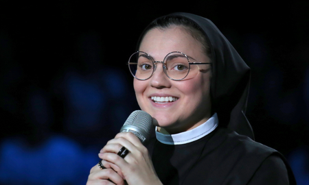 La monja que ganó La Voz en Italia dejó los hábitos, ahora se dedica a la música y es furor es España La monja que ganó La Voz en Italia dejó los hábitos, ahora se dedica a la música y es furor es España