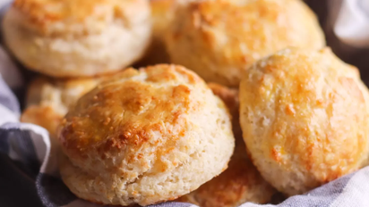 La receta fácil y rápida de Mauricio Asta para hacer scones de queso caseros