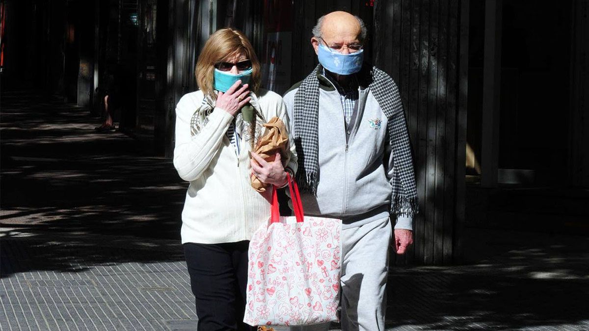 Otras 82 personas murieron y 9.902 fueron reportadas con coronavirus en las últimas 24 horas en la Argentina