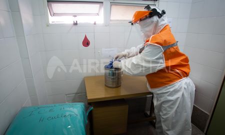 La ciudad del departamento San Cristóbal sumó tres nuevos casos y al día de hoy acumula 11 pacientes confirmados con covid-19. La ciudad del departamento San Cristóbal sumó tres nuevos casos y al día de hoy acumula 11 pacientes confirmados con covid-19.