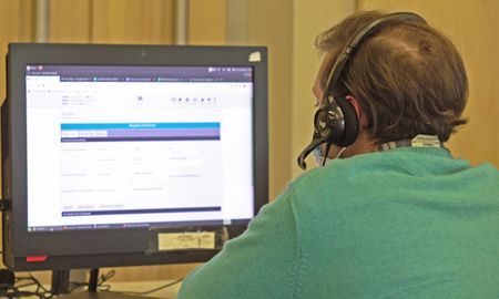 Habrá una línea específica para atender a las escuelas con casos de covid en el 0800. Habrá una línea específica para atender a las escuelas con casos de covid en el 0800.