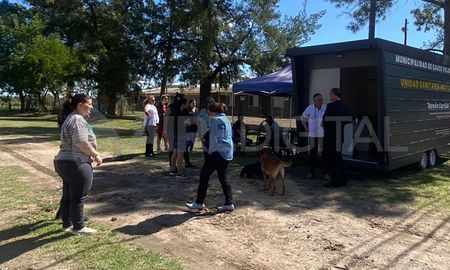 Sauce Viejo: comenzó a funcionar una unidad sanitaria móvil en la zona sur de la ciudad. Sauce Viejo: comenzó a funcionar una unidad sanitaria móvil en la zona sur de la ciudad.