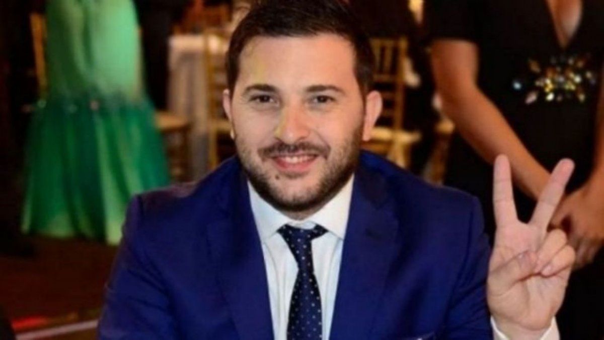 Diego Brancatelli explot&oacute; luego de que el d&oacute;lar blue superara los 300 pesos.