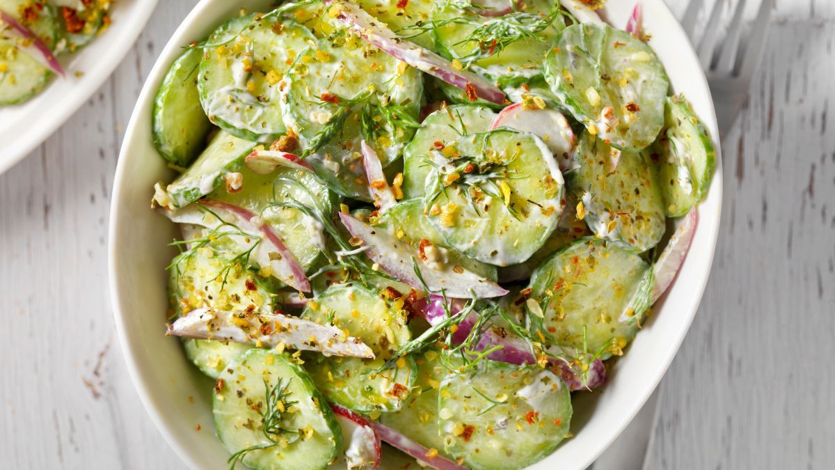 Esta ensalada se volvió viral y convirtió en la receta del momento: aprendé a hacerla en casa.