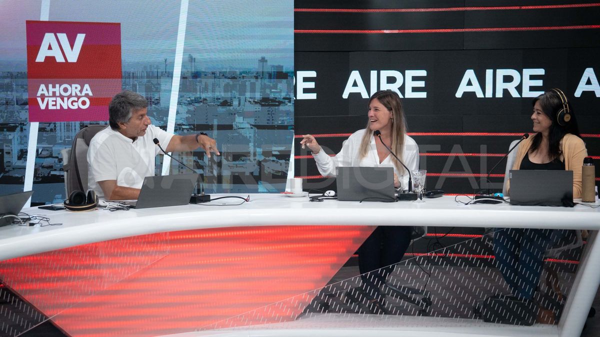 "Para sintetizar es una mezquindad política, es una sumatoria de egos que llevó a la localidad de Helvecia a no ser municipalidad", sostuvo la presidenta comunal, Victoria Weiss Ackerley en el programa Ahora Vengo. "Para sintetizar es una mezquindad política, es una sumatoria de egos que llevó a la localidad de Helvecia a no ser municipalidad", sostuvo la presidenta comunal, Victoria Weiss Ackerley en el programa Ahora Vengo.