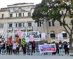 Las manifestantes insistieron en la necesidad de políticas públicas contundentes para abordar esta problemática social. Las manifestantes insistieron en la necesidad de políticas públicas contundentes para abordar esta problemática social.