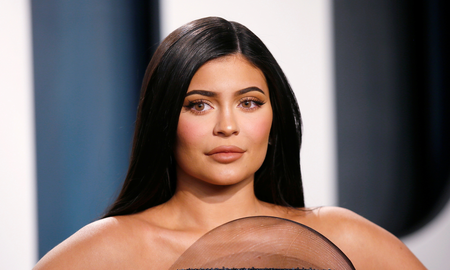 La empresaria, Kylie Jenner, dio a conocer la noticia por medio de sus redes, luego de varias especulaciones al respecto. La empresaria, Kylie Jenner, dio a conocer la noticia por medio de sus redes, luego de varias especulaciones al respecto.