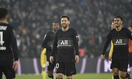 Con Lionel Messi, Paris Saint-Germain visita este miércoles al Manchester City por la Champions League. El encuentro comenzará a las 17, con transmisión de Espn. Con Lionel Messi, Paris Saint-Germain visita este miércoles al Manchester City por la Champions League. El encuentro comenzará a las 17, con transmisión de Espn.