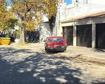 Uno de los accidentes ocurrió en La Rioja al 3600 y el otro en Alvear y Castellanos. No hubo heridos, pero sí importantes daños. Uno de los accidentes ocurrió en La Rioja al 3600 y el otro en Alvear y Castellanos. No hubo heridos, pero sí importantes daños.